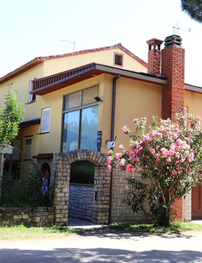Family Rooms Moela Умаг Экстерьер фото